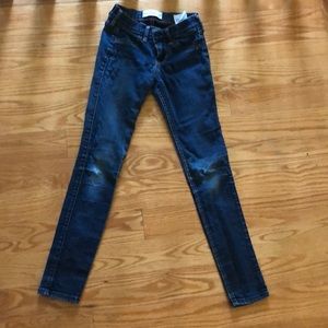 Slim fit blue jeans